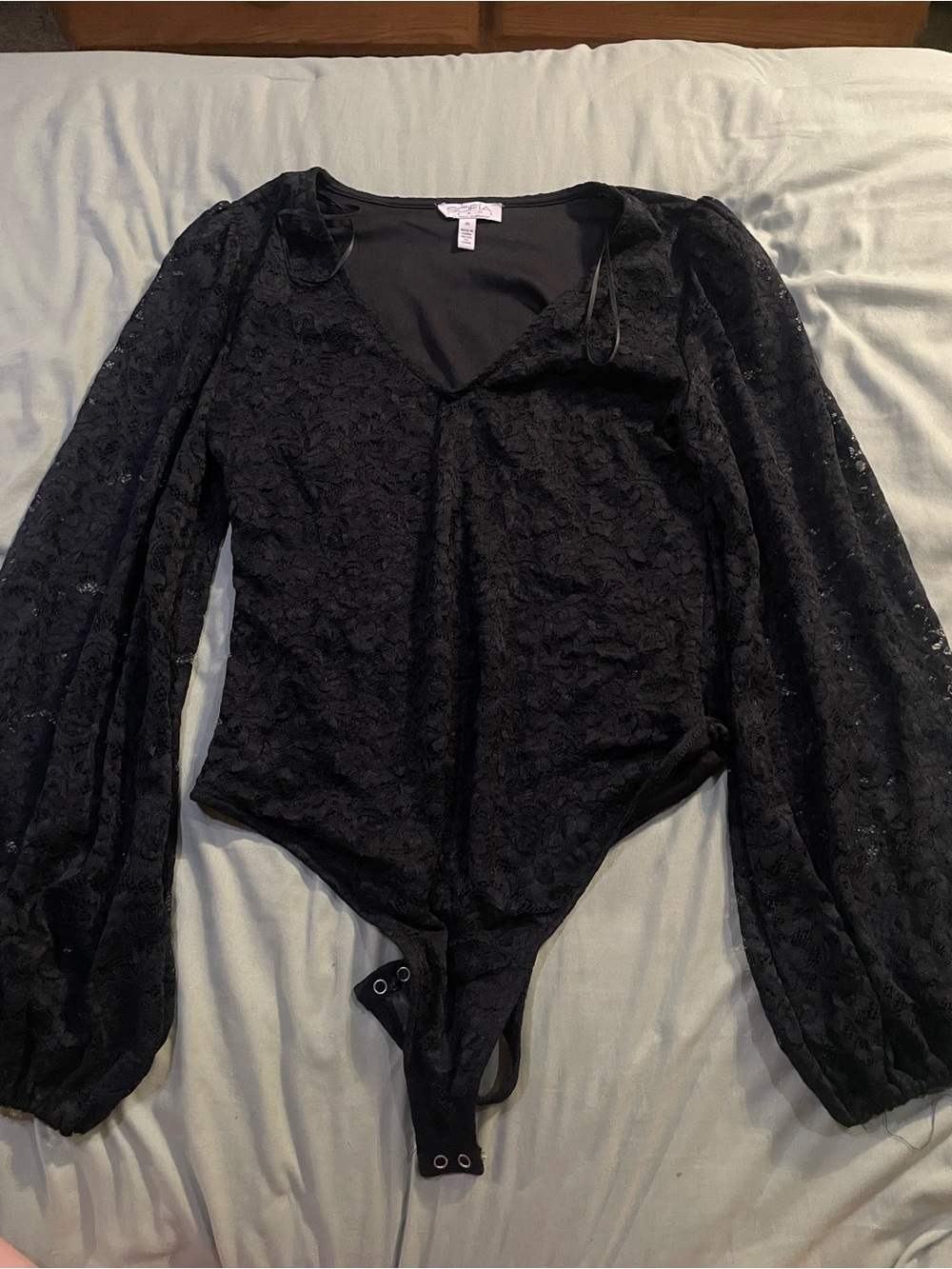 sofia by sofia vergara Black Lace Puff-Sleeve Bodysuit NWOT